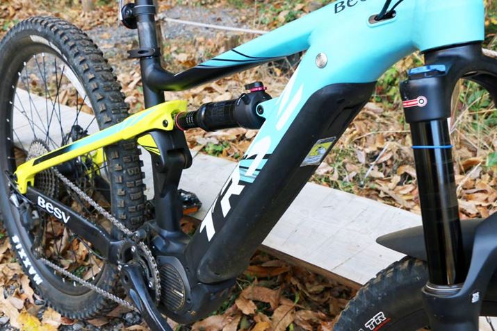 obe[504Wh̑eʂAA~t[ւ̎܂悢Bő140km̃AVXgs\