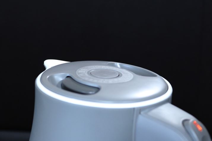 XybŃu90JbgvƂĂ܂A[U[r[ł́uCقƂǏoȂvƂRgBɁA񕦂ƂÓuPCM-A080vobNŎBeĂ݂܂AC̎pƂ炦邱Ƃ͂ł܂łBقڏoĂȂƌĂ悳ł