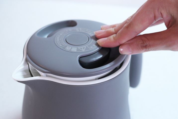 t^͐߂ƁuJ`bvƉĂdlBmɕ܂Ă邱Ƃ킩̂ŁASႢ܂I<br>E̒܂͂܂܂ŁAЕmɉłB