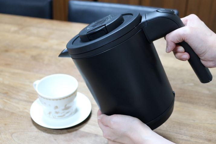 e800́uPCK-A080v́AԂƕЎł͂ƈɂdɂȂ܂A{fBMȂȂ߁AЎŶŁA񂵂yɂȂ܂