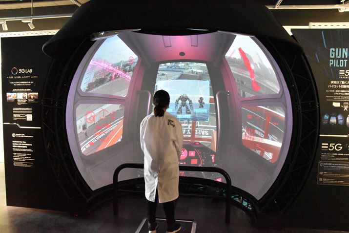 ً}Ԃ̉fƁAWXƁgƁhȂX^btƂ̃MbvV[