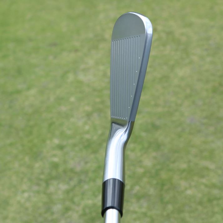 KxɃItZbgiO[XlbNjԂȃwbhɁA߂ȂJ`bƂp̂u[hBɃlbNXȈۂ܂ˁB\ďWł`ł