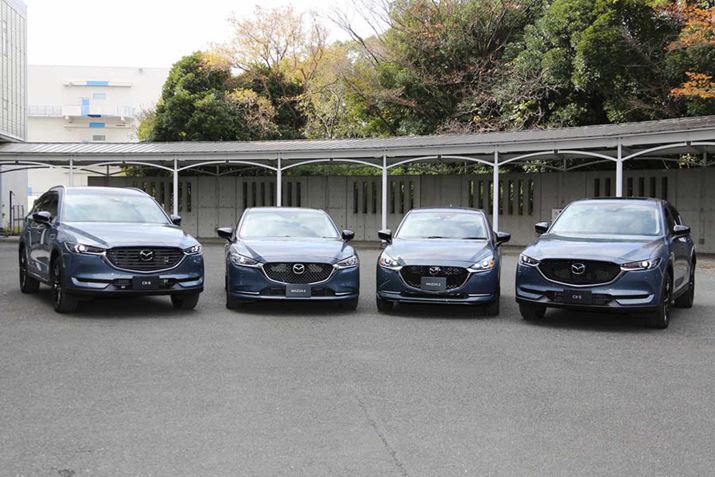 }c_́AuCX-5vuCX-8v̏iǂ{B̓eAuMAZDA3vɓڂĂVu}c_RlNgv̗pꂽƂAN[fB[[GW̏o̓AbvAgX~bV̉ǂȂǁAƂɎ肪ĂBɁAX|[eB[ȓʎdlԁuBlack Tone EditioniubNg[GfBVjvɔ\ꂽ