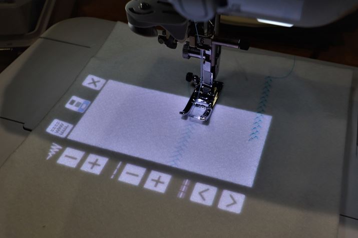 I񂾃Xeb`vWFN^[@\ŕznɎœ