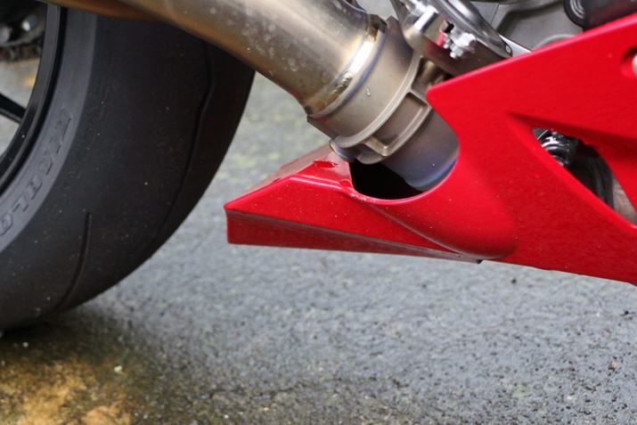 A_[JĚ[̓A^CɂȂ߂ʒu܂ŐL΂ĂBɂAւɓCʂACRጸBɁAEGbgɂ̓A^Cɂ鐅ʂ邽߁AA^C̃Obvmۂɂ^