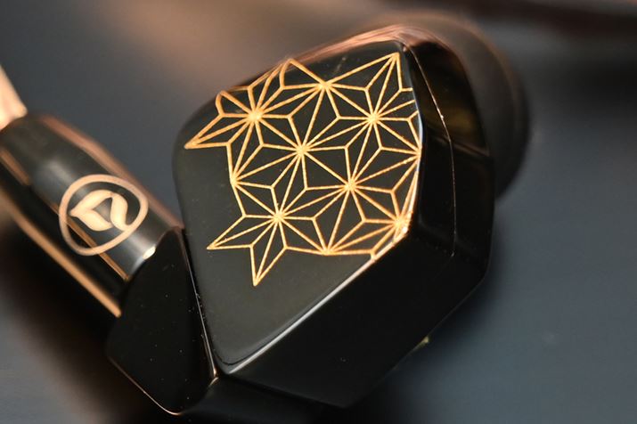 `Ƃ{̓`Z@uvŖ̗tl{XeXo➑̃fUC