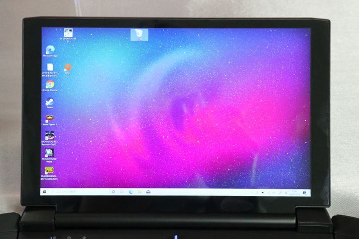 7^̃fBXvC1920×1200̍𑜓xB323ppiƒׂ