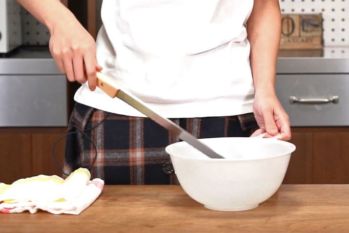 {EɂāAɐn܂B傫P[L̏ꍇA[[܂ňCɐ؂肽ꍇȂǂ́A̋pbNȂǂɂāAn̑Ŝ߂悤ɂ܂傤