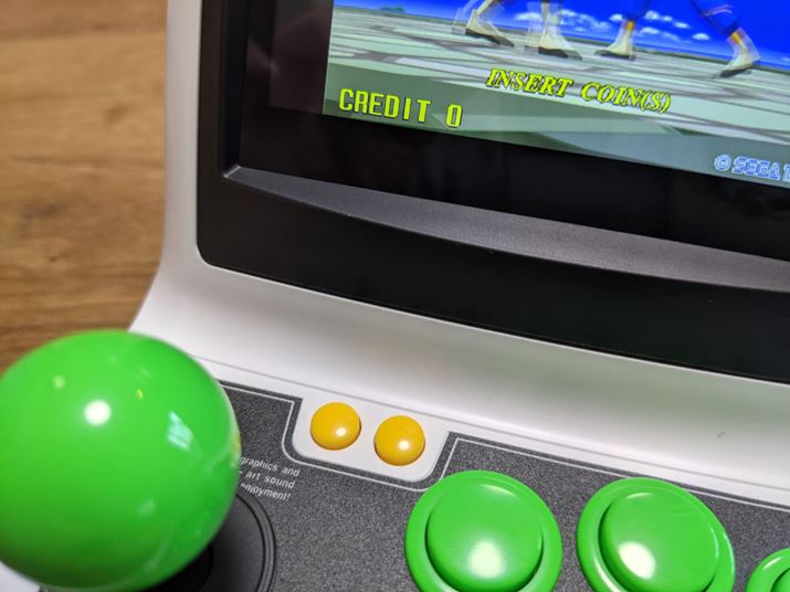 Ȃ݂ɁAQ[n߂Ƃ́A^Cgʂ2鉩F̃{^̍ăRC𓊓AEŃX^[gBȂȂ|ׂłˁBRC̉Ƃ킯ł