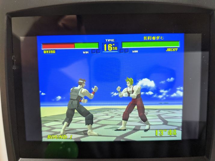 uAXgVeB~jvɎ^Ăuo[`t@C^[vBfBXvC̉𑜓x800×600̂߁ÃQ[ZƔׂƂ߂ႭLCɊ܂