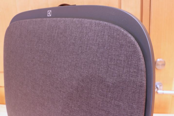 CeAւ̒alAOʃplɂ̓\t@J[eȂǂɎg邱Ƃ̑t@ubNfނzu