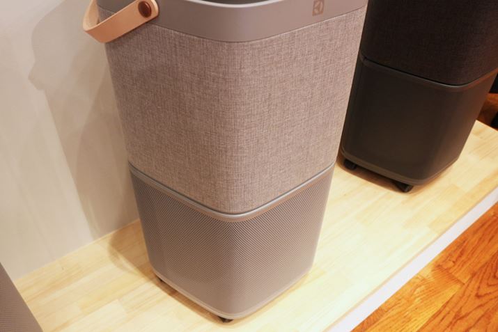 㕔Ƀt@ubNfނzuA@ȃC[WɘaB̃bV̂Ƃ͋zŁA360°z߂悤ɂȂĂ܂