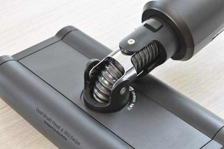 wbhƃXeBbNȂWCg360°u360°XCv\vɂAy[p[bv̂悤ɃwbhNN񂵂đ|łBe[uCX̑܂Ȃǂ̑|̕