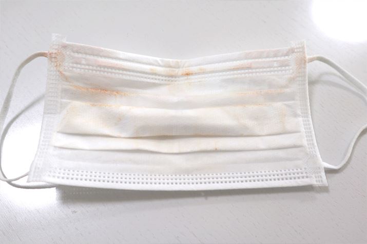 uEc{[ev́ccȂ}XNւ̌t܂B܂őS̓IɕtĂ܂Ă܂BmɁA^͔\ʂɂƃeJ܂BォpE_[t@f[VȂǂŃeJ}΍ق܂