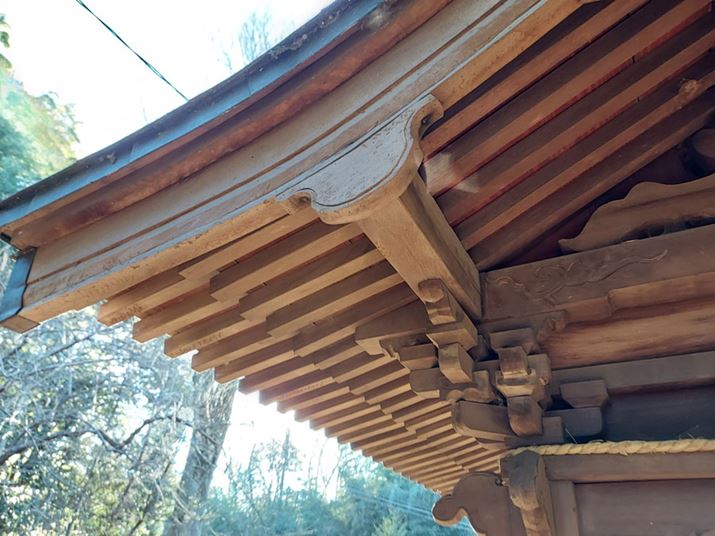 �_�Ђ��K�i�ق���j�̐��؂��B�e�B�t�����\�}���̖��Í���傫�����A�킴�ƃJ�����ɕ��S�̂�����\�}�ɂ��Ă݂��B�t���A�͊F���ł͂Ȃ����AHDR�����A�����̈Â��𖾂邭�����グ�Ă���Ă���A����̈�ۂɋ߂��d�オ�肾