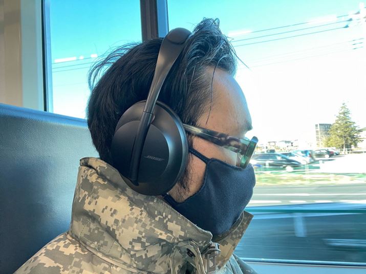 BOSE NOISE CANCELLING HEADPHONES 700