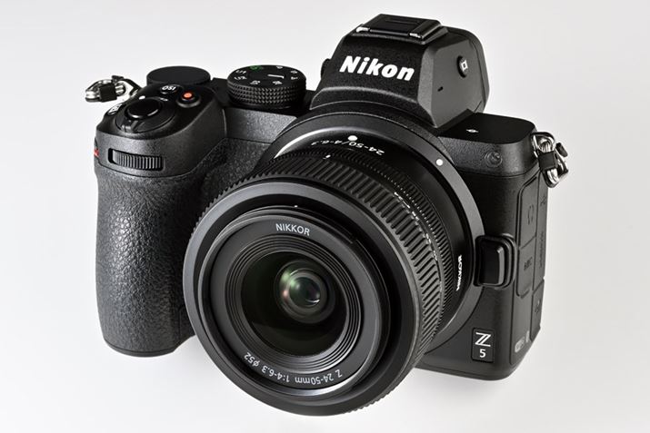 LbgYZ 24-50mm f/4-6.3Ƒgݍ킹邱ƂŁAꂽgѐ𔭊Z 5