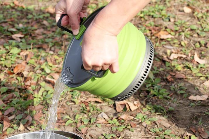 ͓؂ccȂ̂łACĂoĂlqɂ̂ŁAʐ^͐őpԁB܂肽݂łVR[̓Ȃ̂ŁA΂߂ɂɃOjƂ䂪񂾂肵ȂSzłA`͕ς邱ƂȂNɓ؂肪ł܂