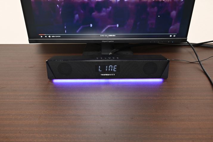 27V^PCj^[ɐݒuƂBȂRpNgȖ{̂ŁAPCj^[Ƃ̃}b`OX