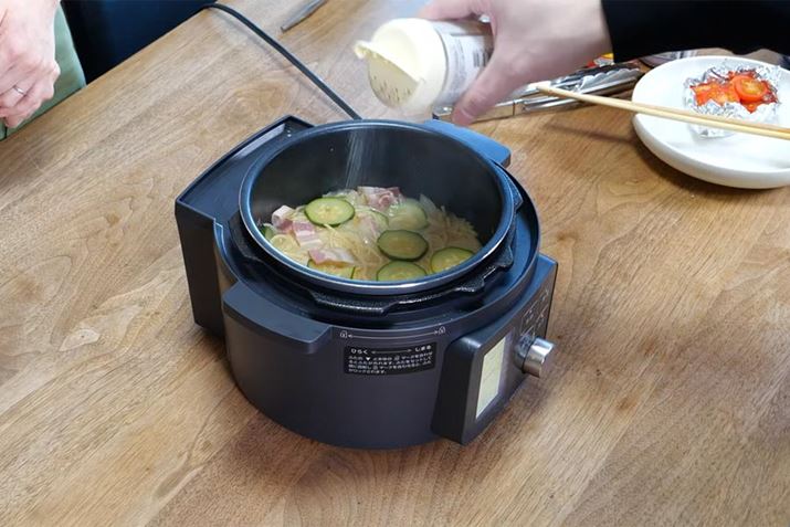 ˂ɉ΂ʂāA`CȂȂĂ牖RVE܂BpX^̑܂Ɏw肳ĂŎԂQlɂȂlq܂傤