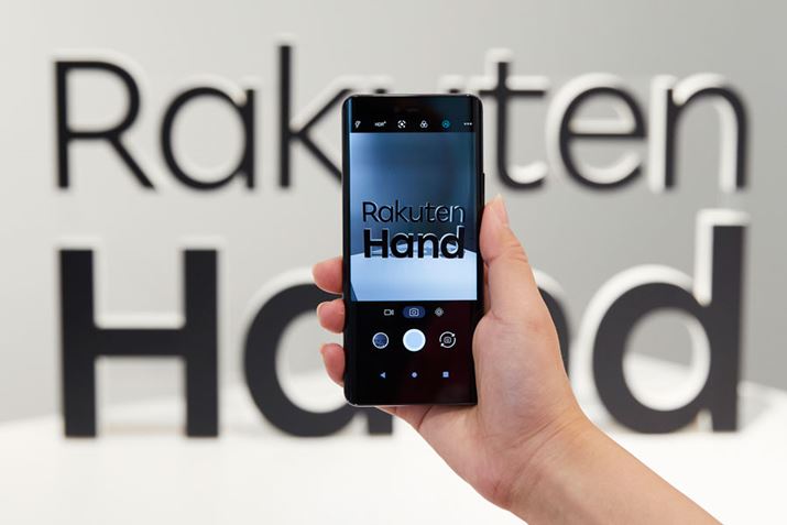 uRakuten Handv́A5.1C`̃fBXvChHEhoΉ{fBFeliCa|[g𓋍ڂA^̃X}[gtH