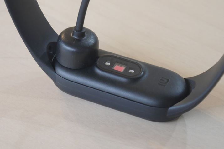 [d͐p̏[d[qɃp`bƋz悤ɐڑčs܂BOfuMiX}[goh4vƔׂƎԂ傫܂