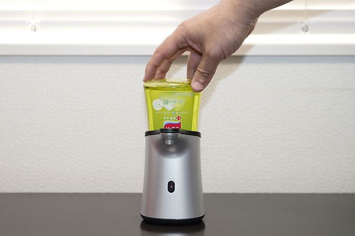 drAt̃{g{̏㕔ɃKRbƐݒuΏI ւȒPł