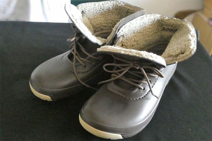 tg̃qقǂA܂Ԃ𗧂ĂāAqђ΃u[cɕϐgI