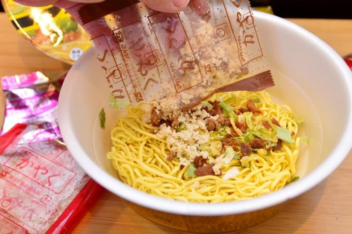 Fŏꂽ₭̑܂ɂ́AuwHiv̂قɃ~`Ă܂