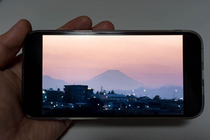 i炱ĉfBA肵ĂȂlɂƂĂ͍Ȃ܂񂪁AX}[gtH̎Bďoł܂ł̉fɓƂ̂͋ł