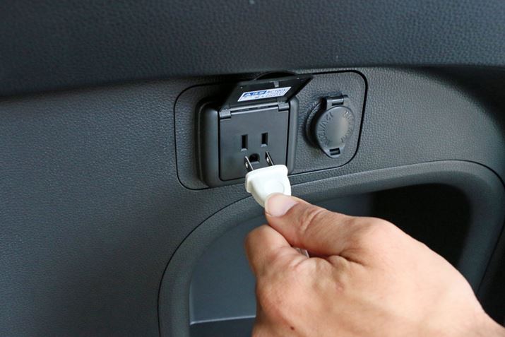 RZg͂ЂƌȂ̂ŁAɕ̉Ɠdi͎gȂBźÂƂ̂ł߂Ă