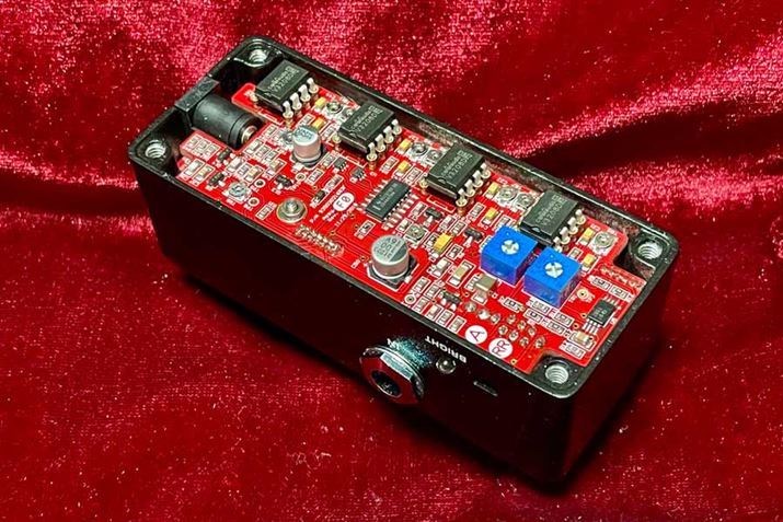 @\Ă̂Ƀ~jTCYɂȂĂ錻̃AiOfBCuMXR Carbon Copy Miniv̊BľE𒴂}V[̎dI