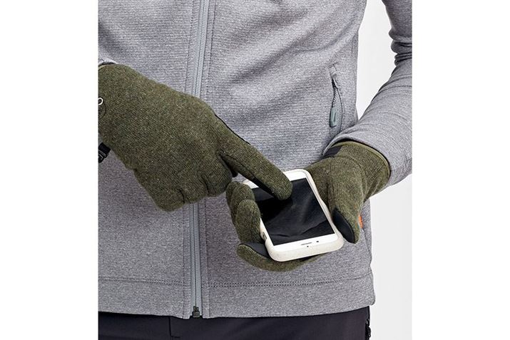 ^b`plɂΉĂ邽߁AԂłX}zȂǂ𑀍ł