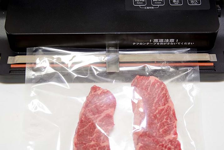 ɒECł̂AhLhLAS_bL_bLĂ܂B͉Ă̂ł傤