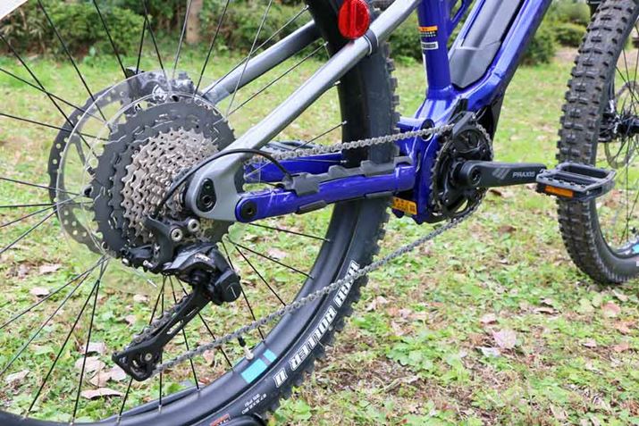 1×11̕ϑMÁAV}ḿufI[XTvO[hBÃMA𑽂邱ƂŁAoł͌yMAIׂ悤ɂĂBőMA46TƑ傫