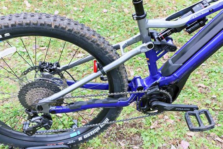 N@\́AA^C̘HʒǏ]ӎ̂ɂĂƂBzC[̃gxʂ150mm