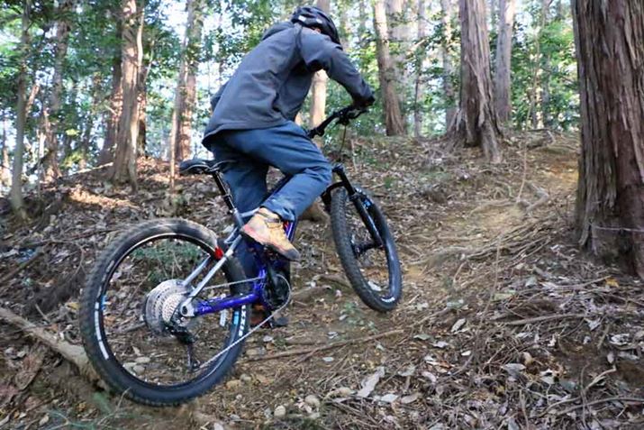 񂪃TƃNAĂ܂̂ŊȒPɌ邪Aԑ̂؂ւɖ؂̍zēoƂZNVBM҂gCĂ݂邪AxsB̌Axڂ̃`WłȂƂIiԑ̂ӂĂ͂邪j