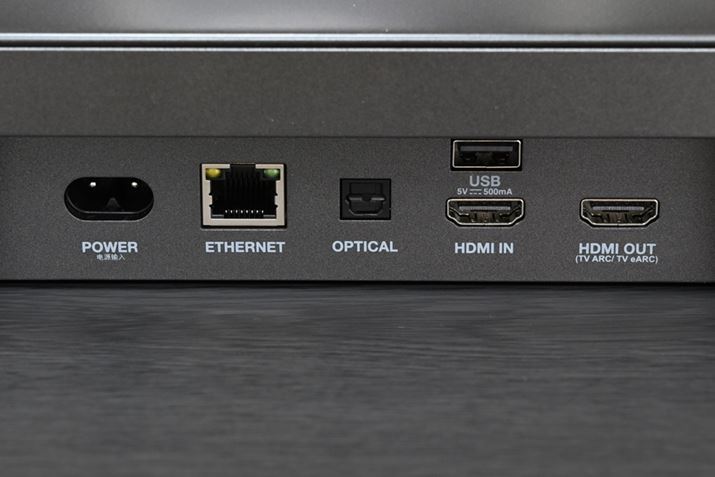 RpNg^CṽTEho[Ƃ͒AHDMI̓|[gƏo̓|[gƗēځBeARCΉerȂĂA4K Ultra HD Blu-rayȂǂɎ^ĂDolby AtmosΉRectXybNŊy߂