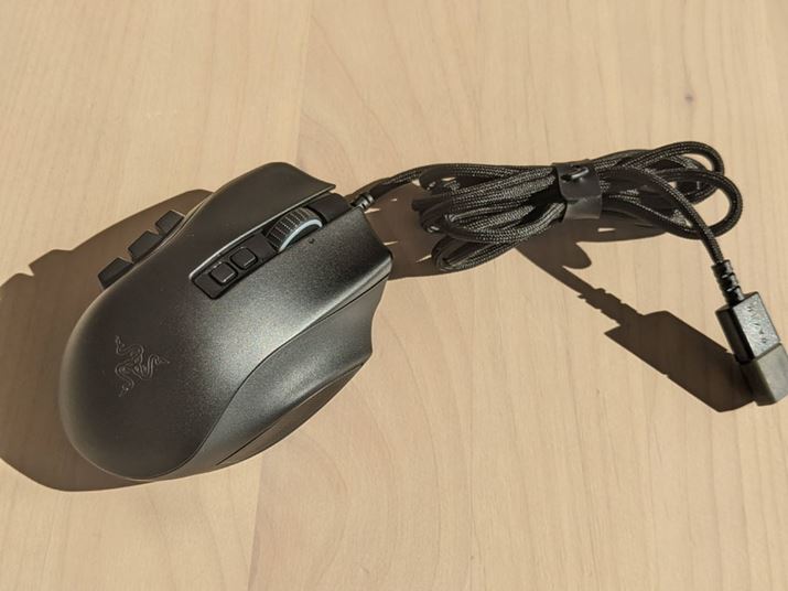 microUSBP[ugėL}EXƂĂpł܂