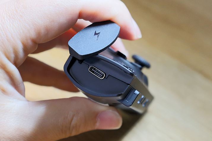 pRg[[͏[dB[dpUSB Type-C|[g͒ʂɂ