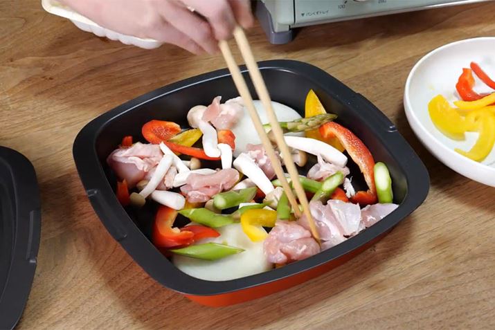 OpɁA{Ɩ؂KɕׂĂ܂B؂́ADȂ̂]̂Ă܂OKI ͍ʂ肪LCɂȂ悤ʃlMEpvJEAXpEVWg܂