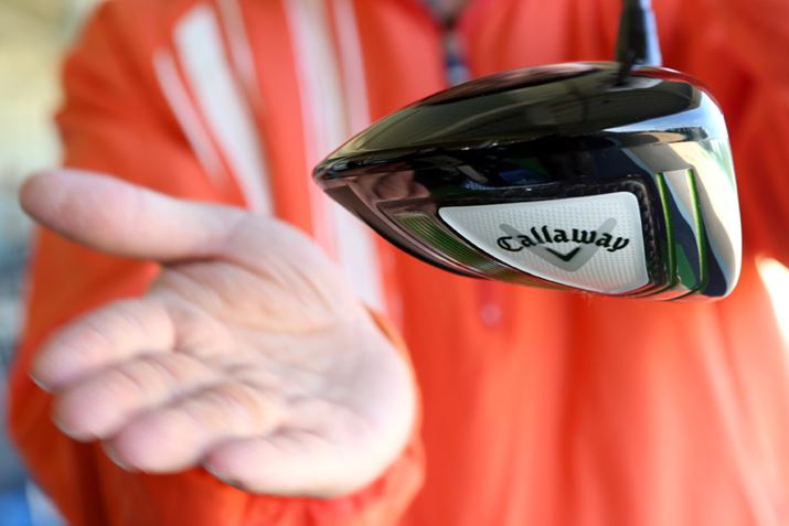 3f̒ł͗B͂lTCNEwbhVFCv̗pBwbhグ悤ɐ݌v邱ƂŁA_EXCŐCRyʂ܂