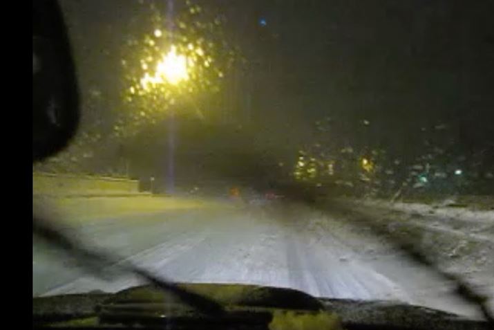 X_̐ϐ̒Aʂ̃Cp[ő葱ƁA₪ătgKXɕX܂Bԓ̒g[SJɂAGAR̕tgKXɂĂA葱ĂƕX͗nȂꍇAϊ댯ł