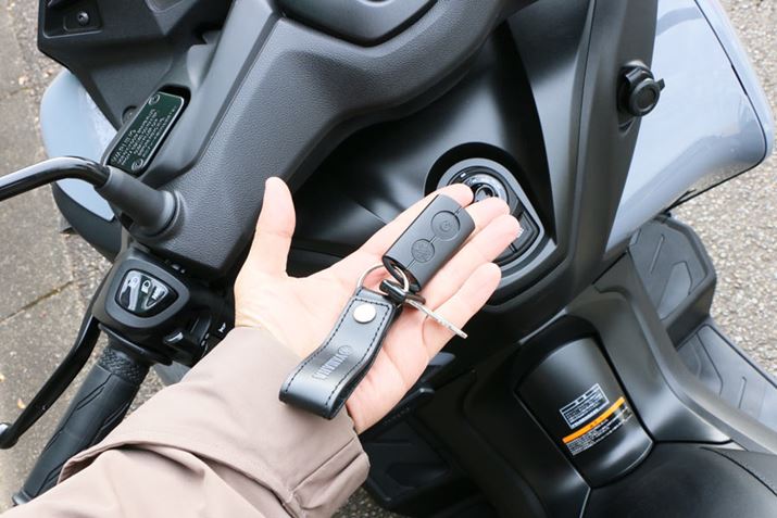 X}[gL[ɑΉĂ̂ŁAL[gɂĂ΁Ão[Ђ˂邱ƂœdIɂł