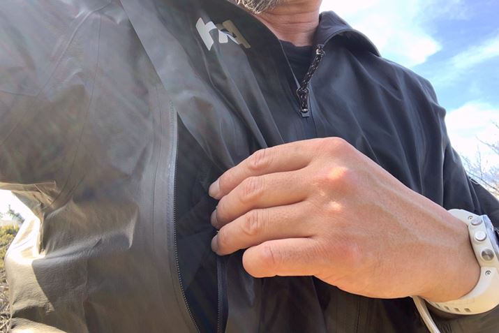 tgTCh2ɐ݂ꂽt@Xi[́AɔwobNpbNփX[YɃANZXł