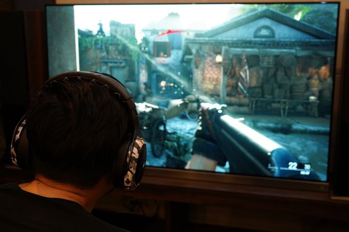 wCall of DutyR: Black Ops Cold WarxvC