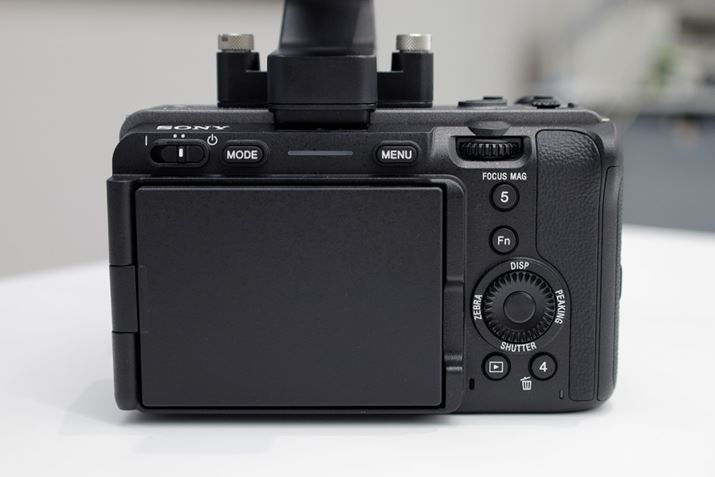 p@炵Awʂ̃_C̍EɃ[uƃs[LO蓖ĂĂ