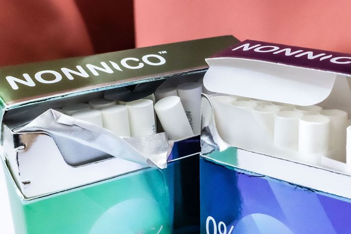 ̃XeBbN̕ݎ̑fނ̓t[o[ɂĈႤBu\[v͋⎆AuACXu[x[v͌̃g[VOy[p[fނ