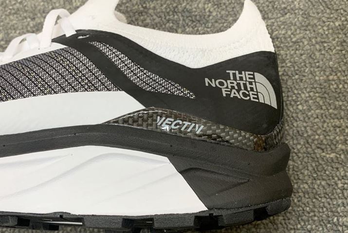 ~bh\[ɂ́Aɂꂽ2w\EVAfނgpB肩̃bJ[\ɐ`邱ƂŁAȂ鐄i͂ǋĂB܂Au3DJ[{t@Co[v[gv́Aq[ɊグĂAn萫̌ɂ^Ă