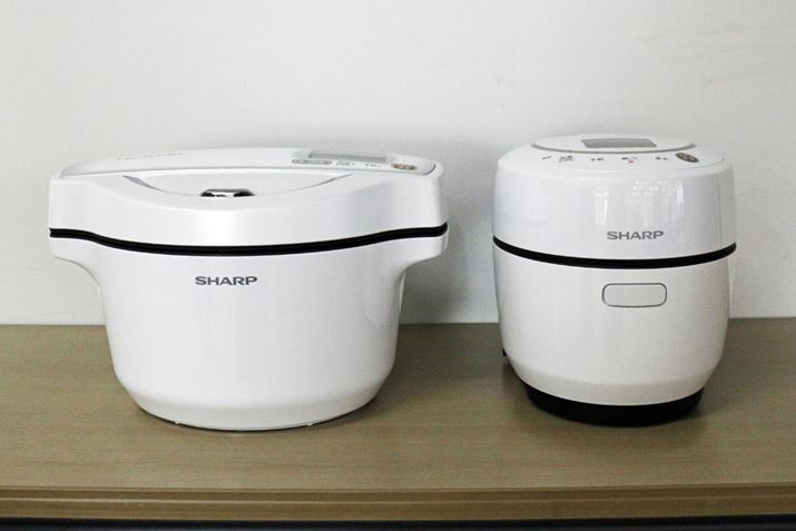 1.6L^Cviʐ^j1L^Cviʐ^EjׂĂ݂ƁAȂ菬Ƃł܂B1L^CvuKN-HW10EṽTCY220ij×305isj×240ijmmB1.6L^Cvݒu40팸܂